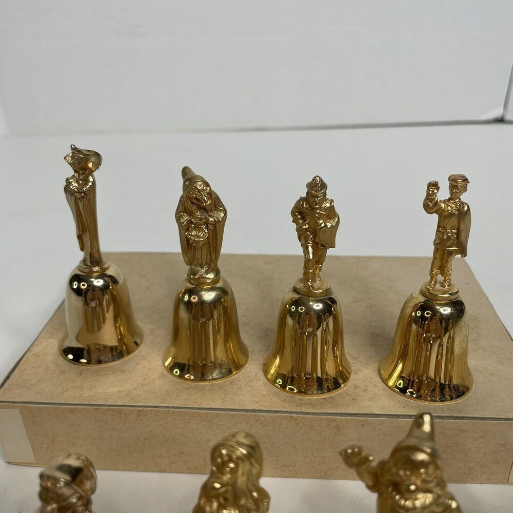 Vintage Snow White And The Seven Dwarves Gold Bells, Set Of 12, Reed & Barton - Picture 5 of 11